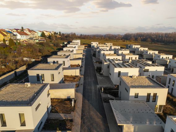 DJI-20251226145656-0262-D